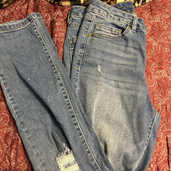 Jeans - Picture 7 of 12